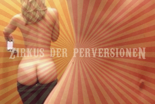 Natürlich ist die Bitch ein Freak.